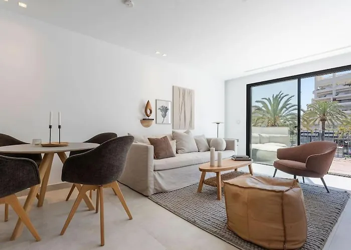 Stylish 1 Bedroom Apartment In Puerto Banus