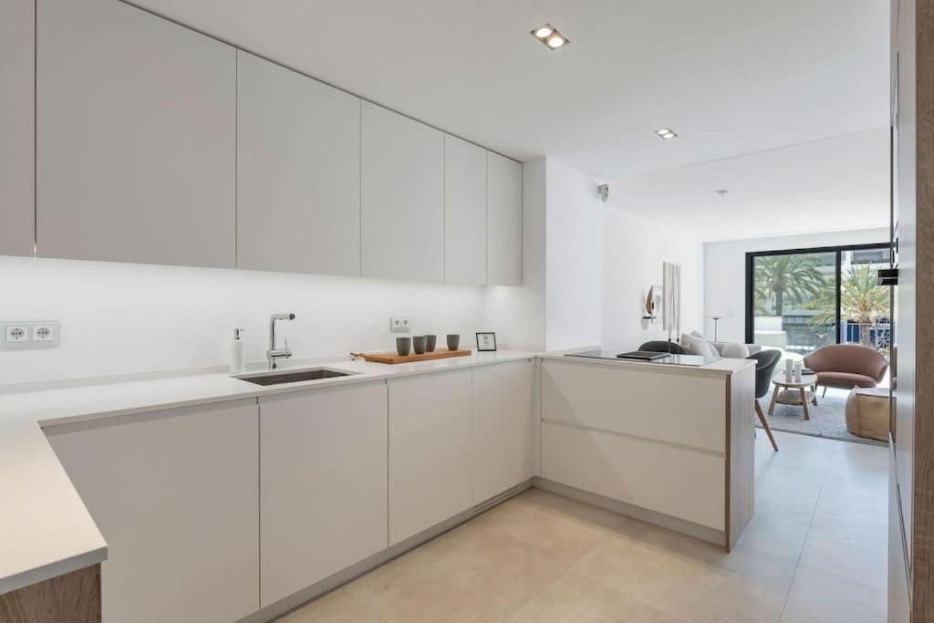 Stylish 1 Bedroom In Puerto Banus Apartment *